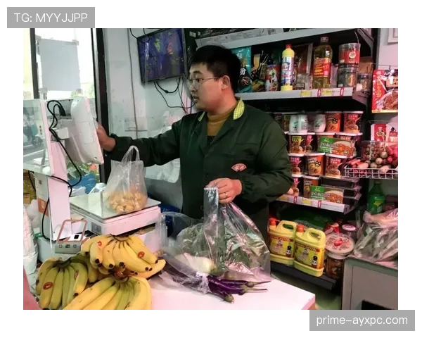 刷到高亭宇逛菜市场那篮子，我的月租被秒成小白鼠付费档